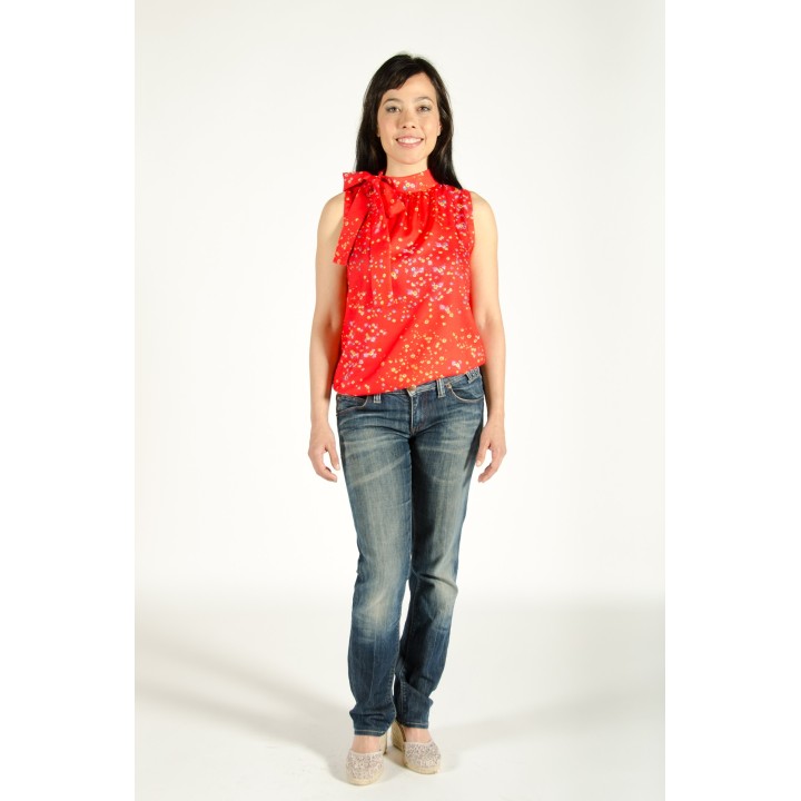 Blusa halter sin mangas
