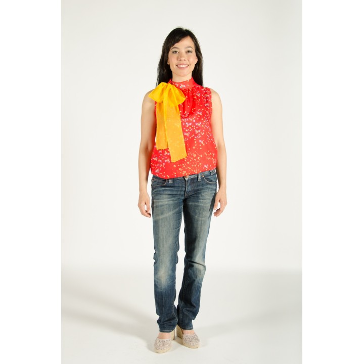 Blusa halter sin mangas