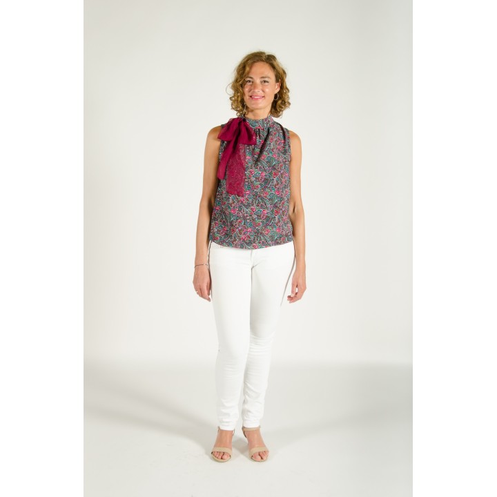 Blusa halter sin mangas