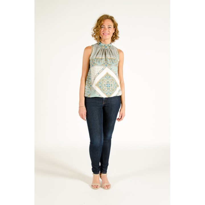 Blusa halter sin mangas