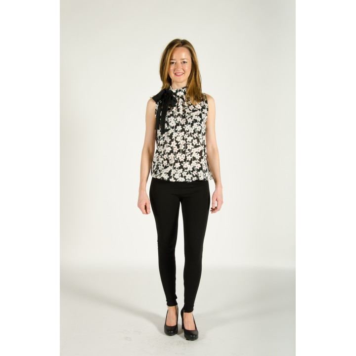 Blusa halter sin mangas