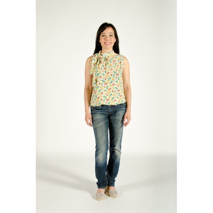 Blusa halter sin mangas